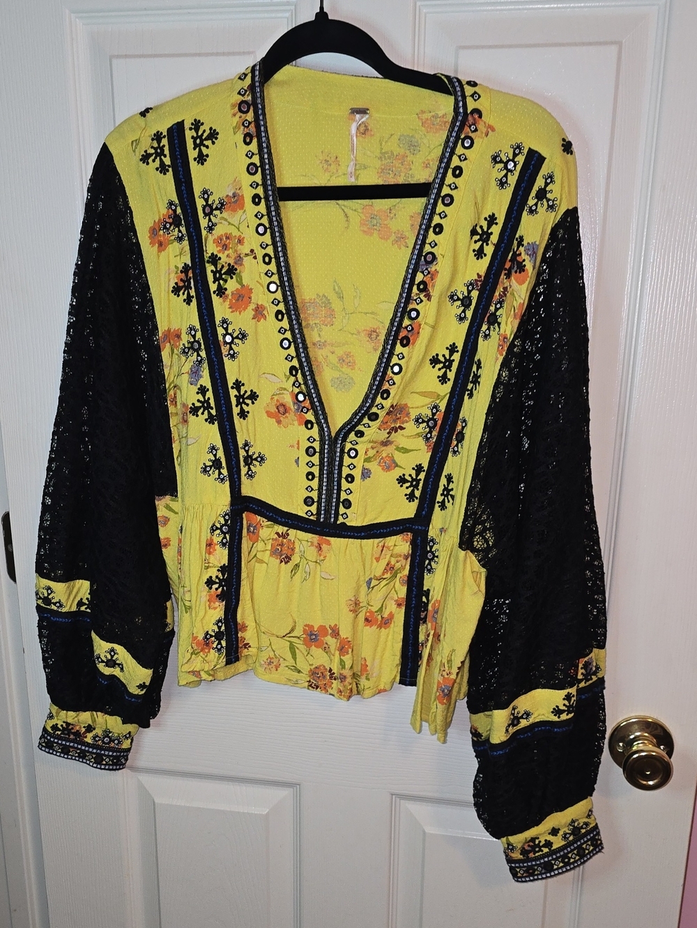 Free People Yellow Floral V-Neck Boho Lace-Sleeve Tunic